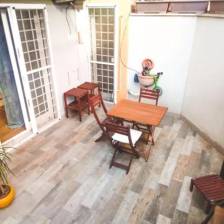 Cozy Flat With Terrace At Trastevere Train Station Apartment *