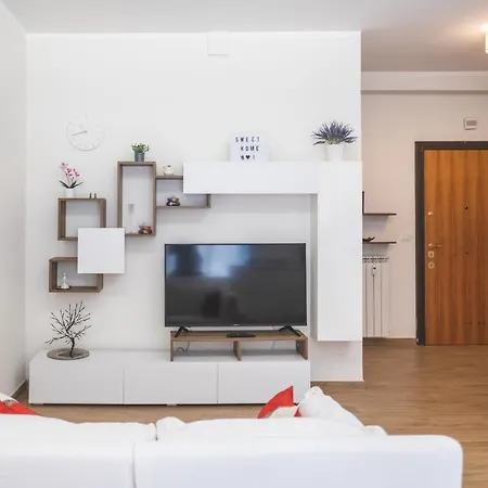 Apartment Cozy Flat With Terrace At Trastevere Train Station Rome