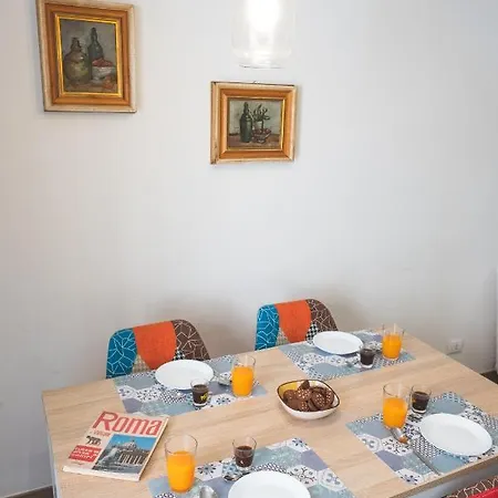 Cozy Flat With Terrace At Trastevere Train Station Roma
