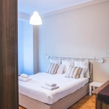 Cozy Flat With Terrace At Trastevere Train Station Apartamento *
