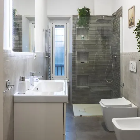 Cozy Flat With Terrace At Trastevere Train Station