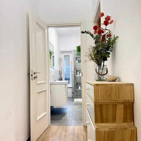 Cozy Flat With Terrace At Trastevere Train Station
