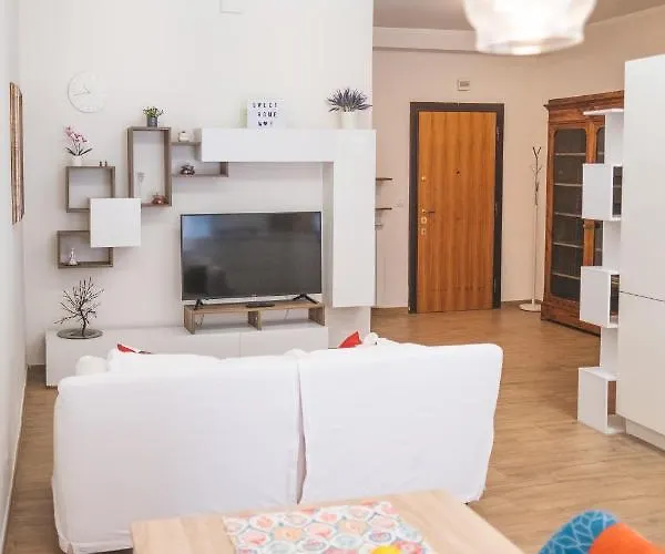 Cozy Flat With Terrace At Trastevere Train Station Roma