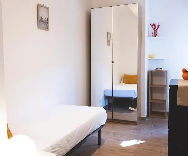 Cozy Flat With Terrace At Trastevere Train Station Appartamento